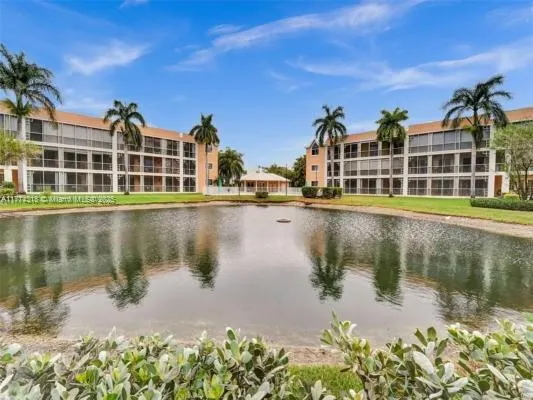 75 Gulfstream Rd, #211B