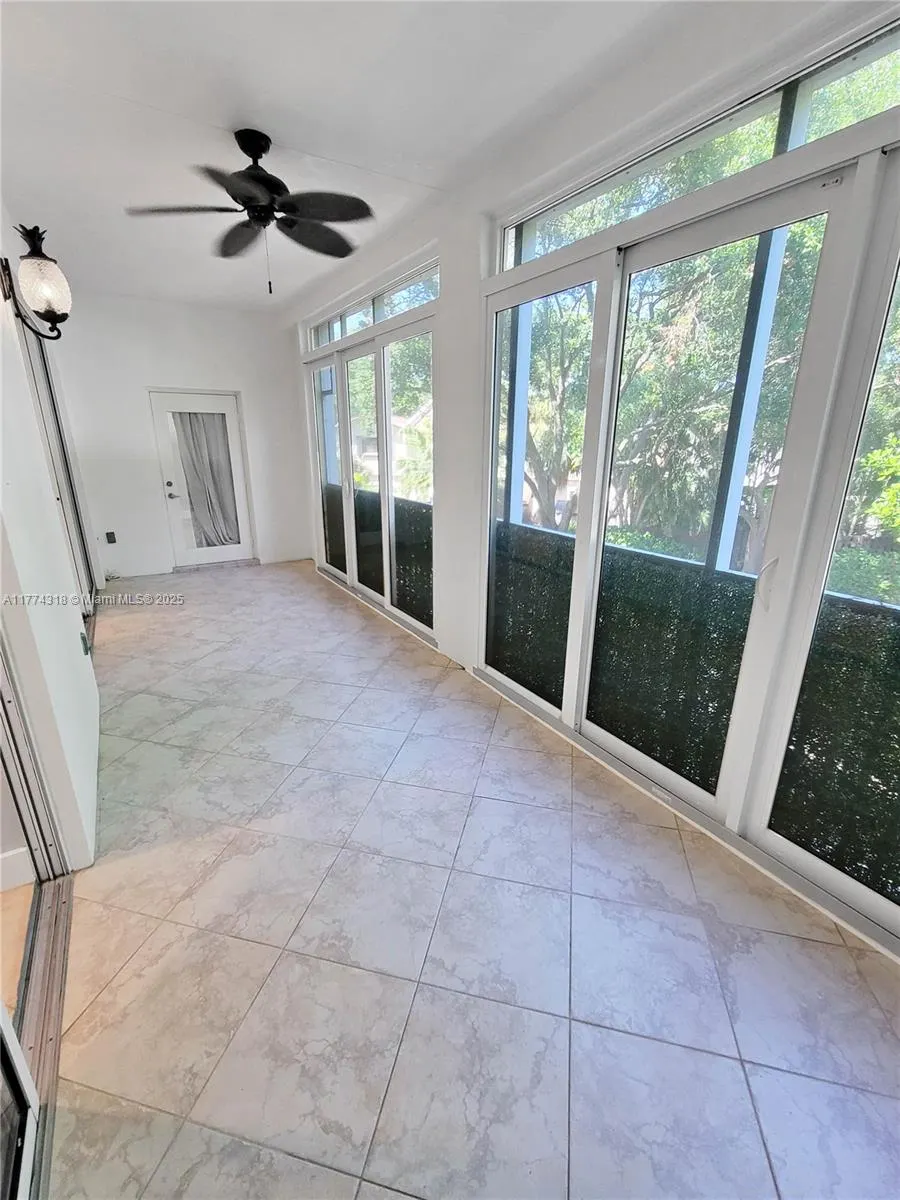 75 Gulfstream Rd, #211B