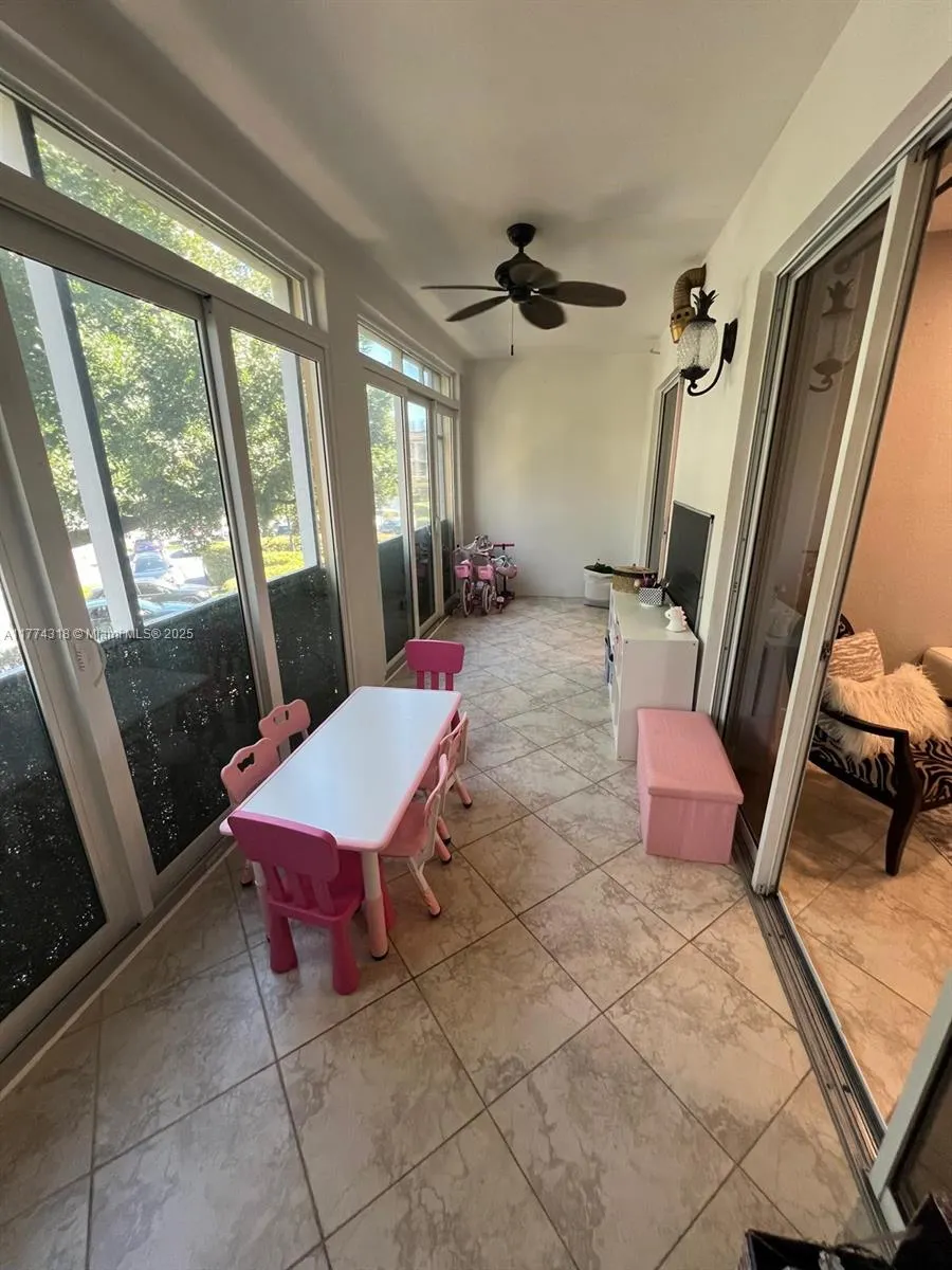 75 Gulfstream Rd, #211B