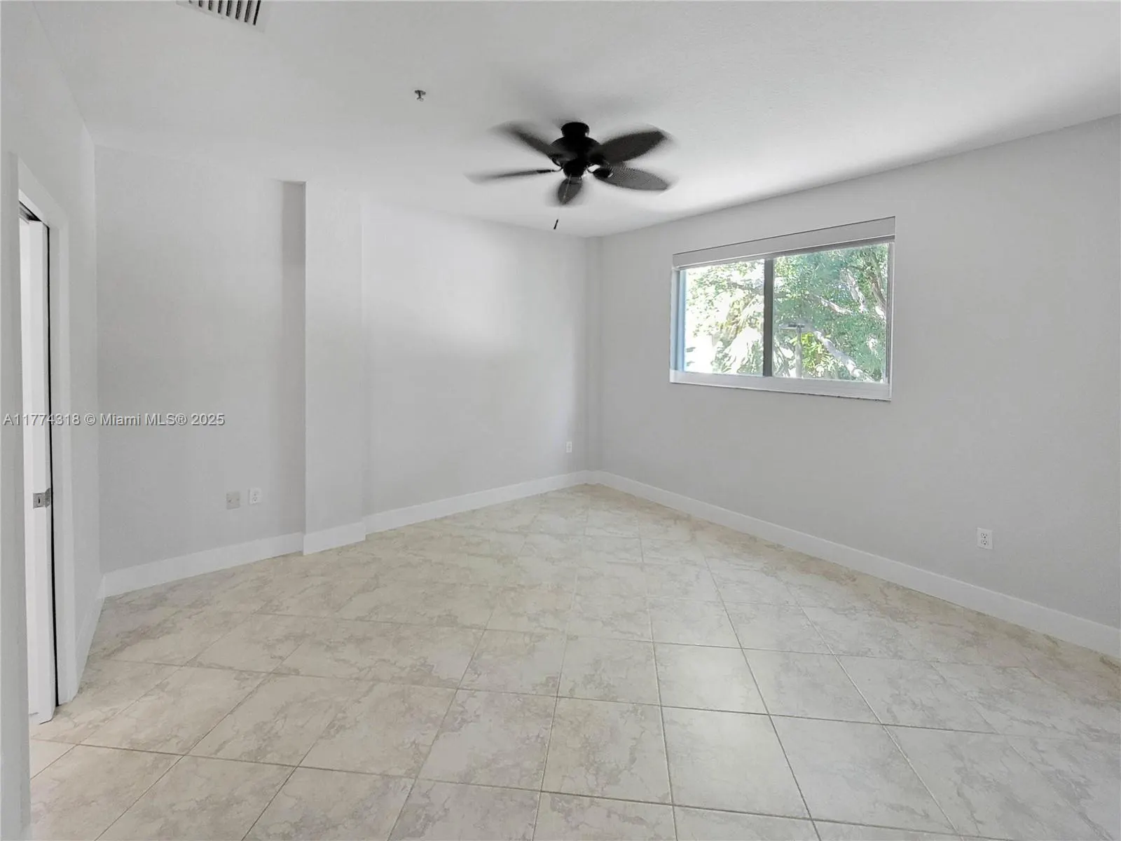 75 Gulfstream Rd, #211B