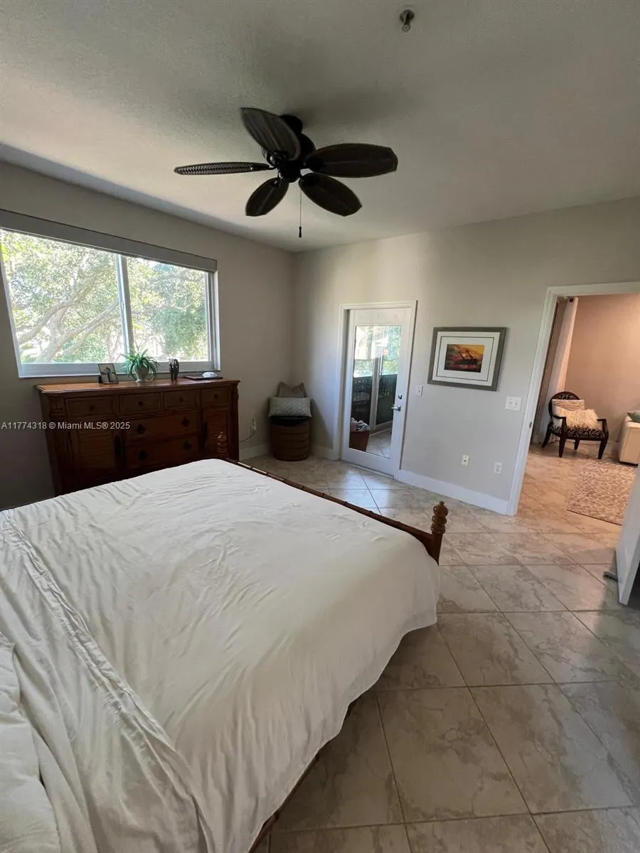 75 Gulfstream Rd, #211B