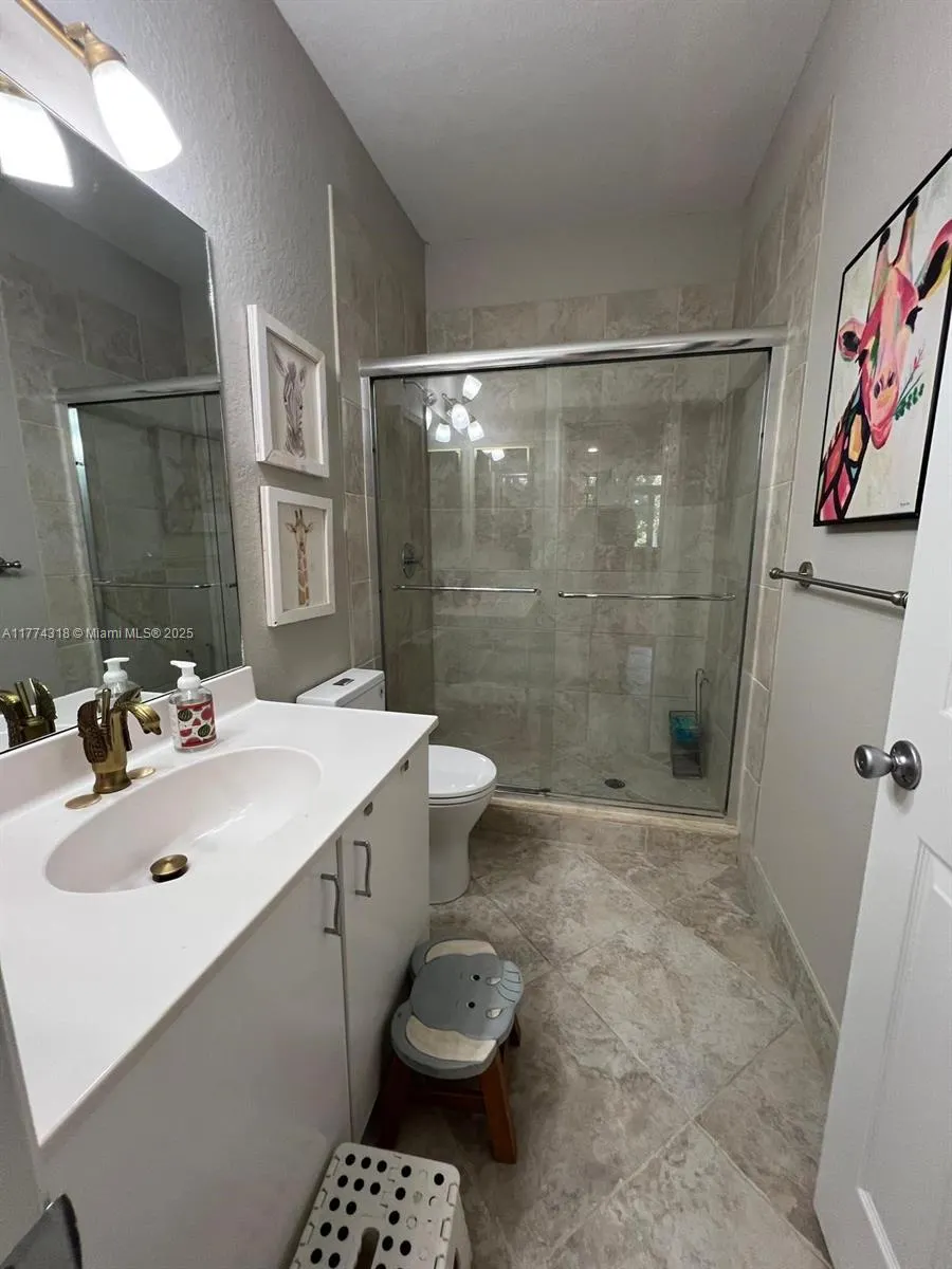 75 Gulfstream Rd, #211B