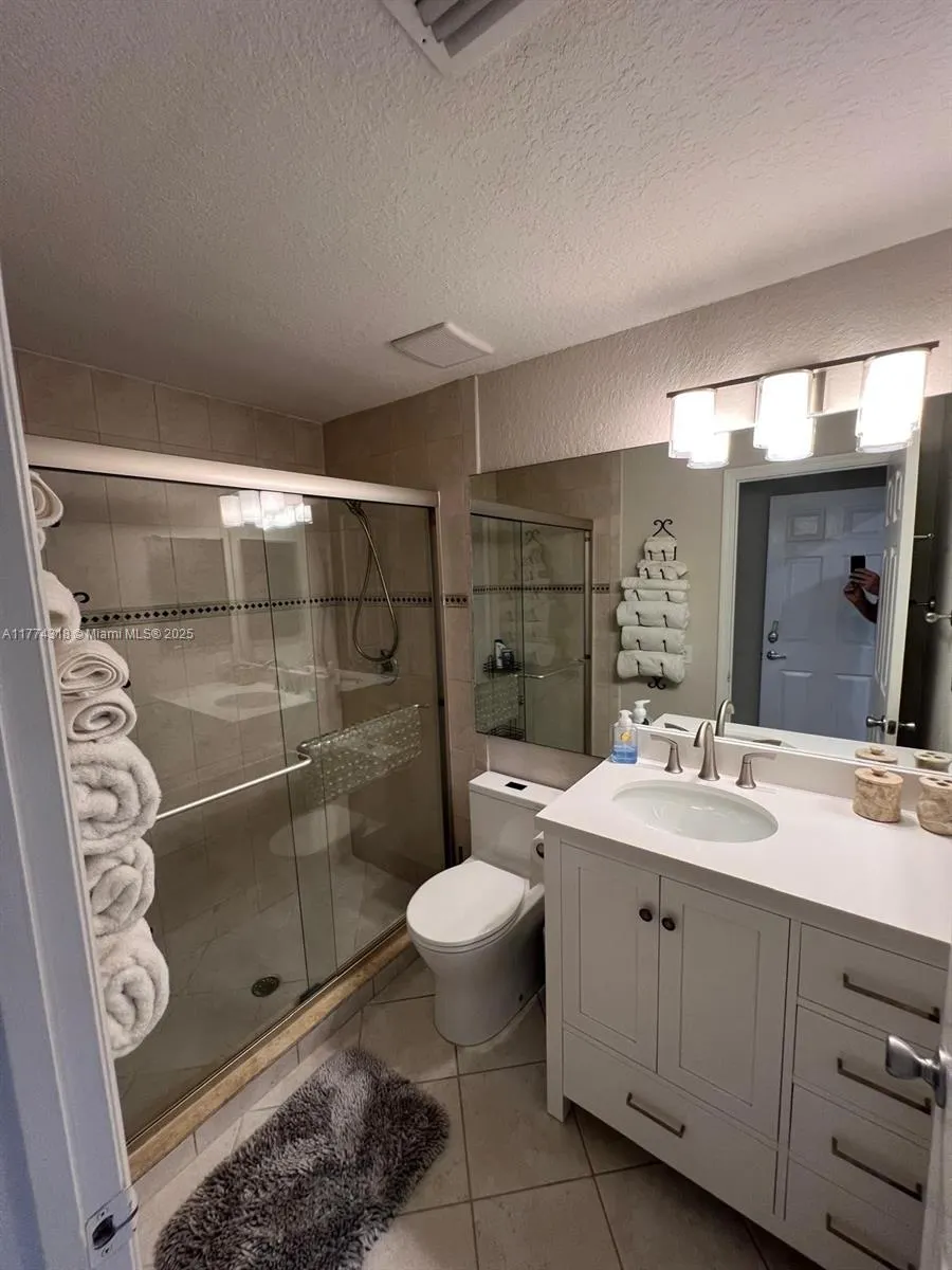 75 Gulfstream Rd, #211B