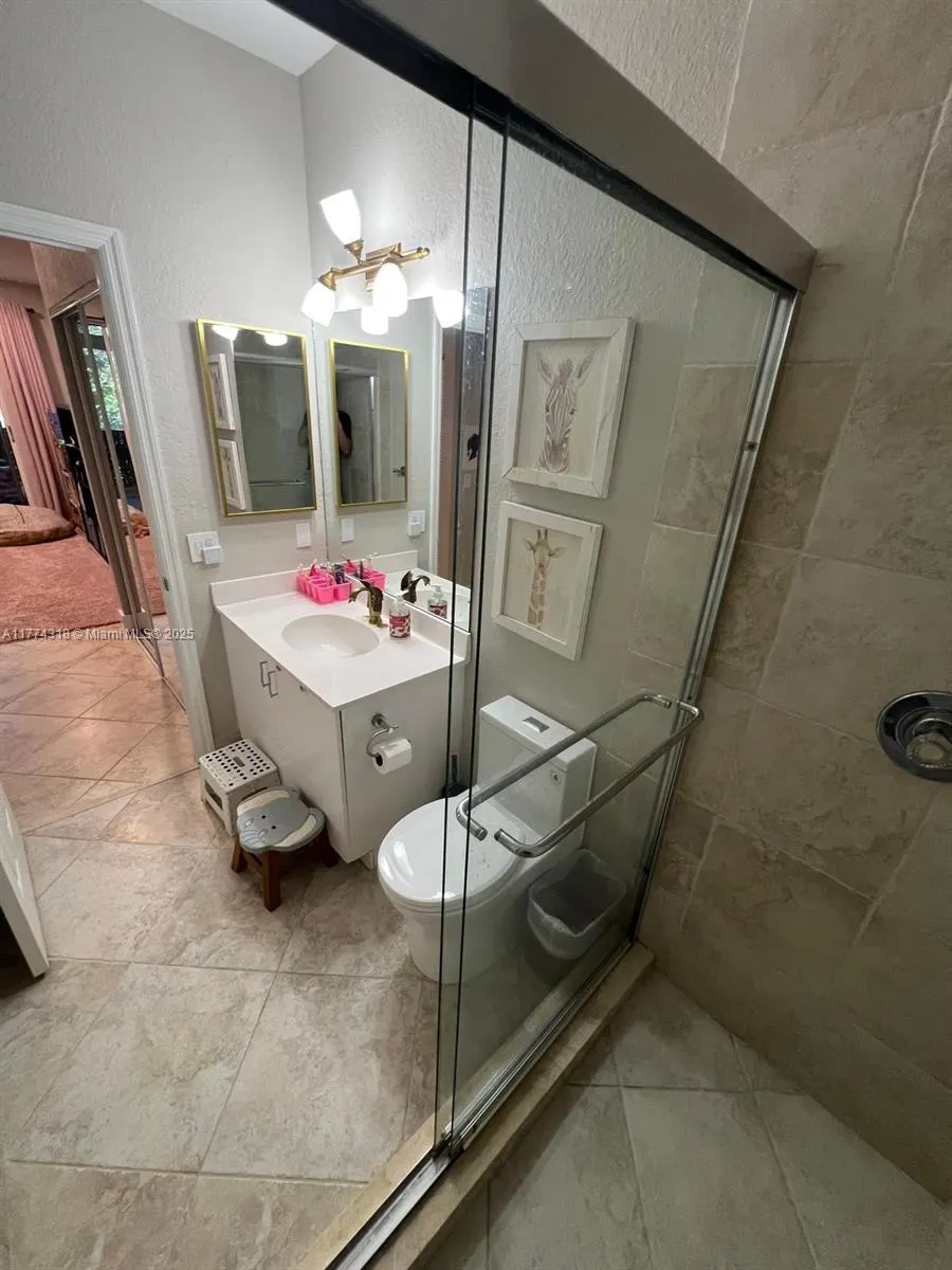 75 Gulfstream Rd, #211B
