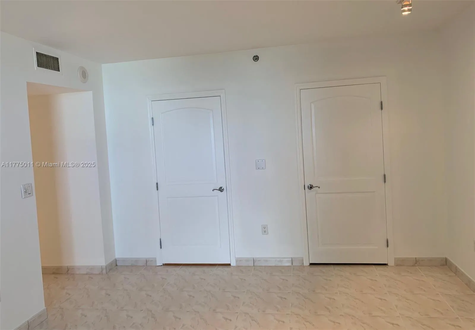 8855 E Collins Ave, #5B