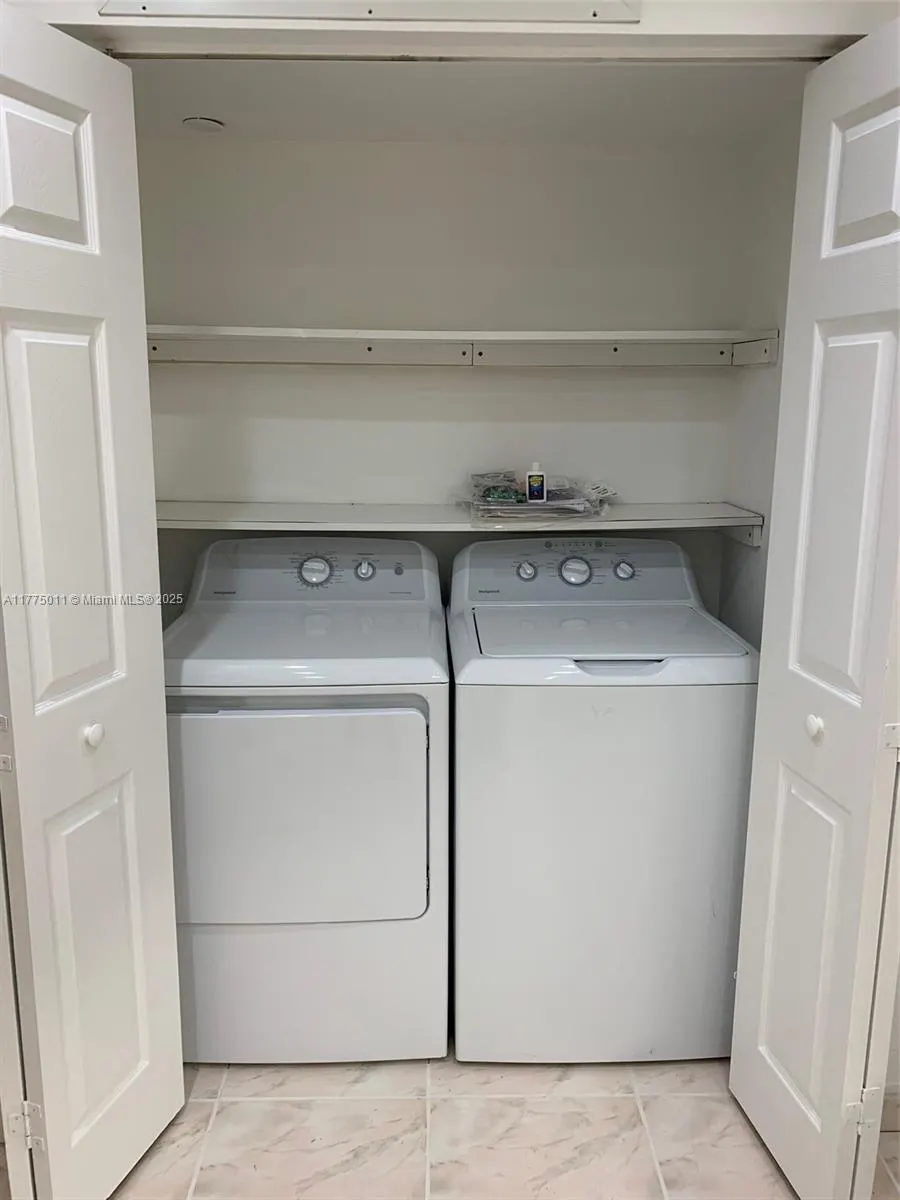 8855 E Collins Ave, #5B