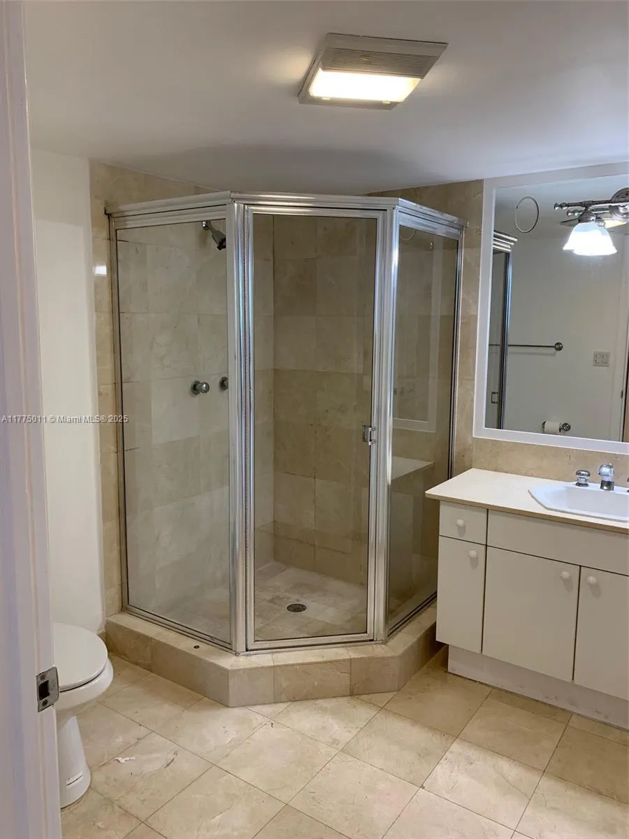 8855 E Collins Ave, #5B