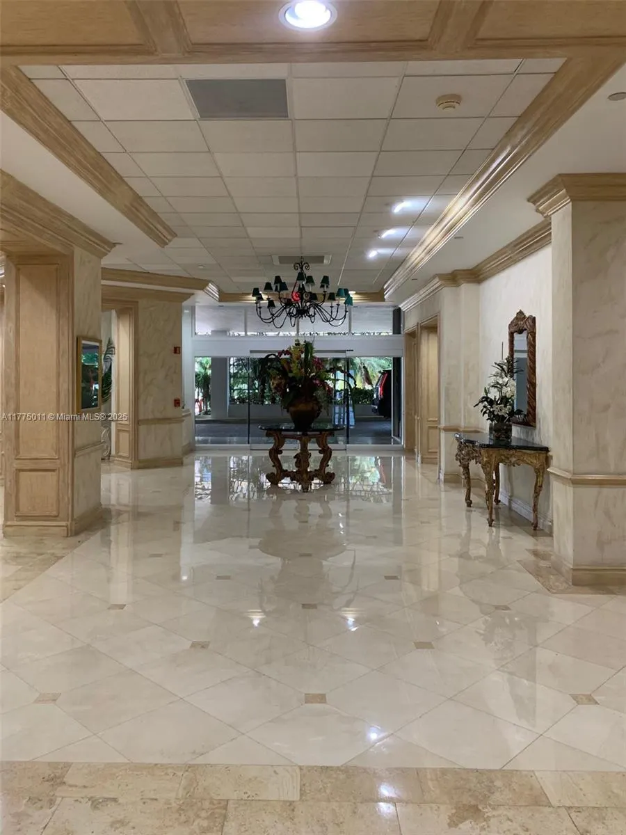 8855 E Collins Ave, #5B