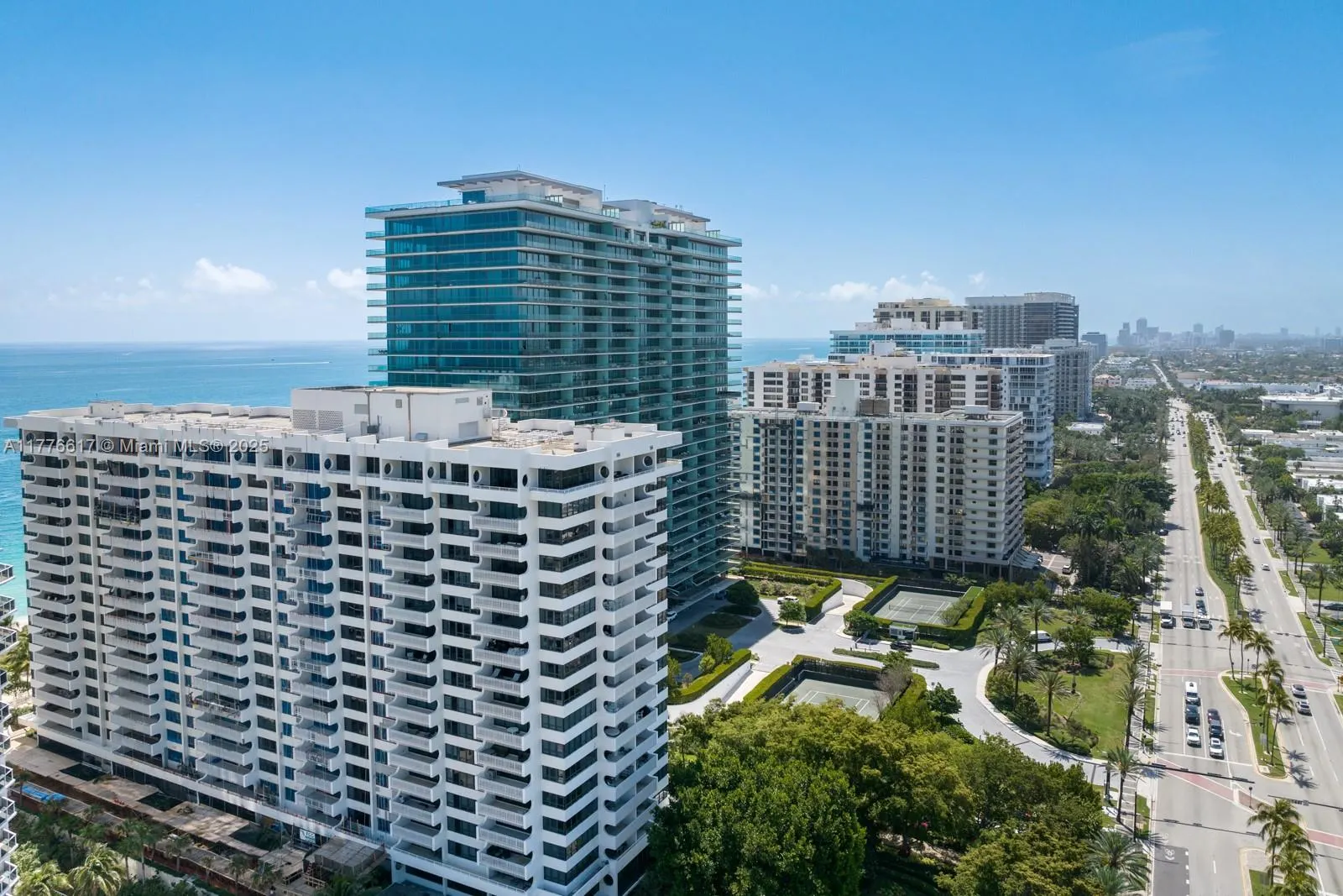 10205 Collins Ave, #PH3