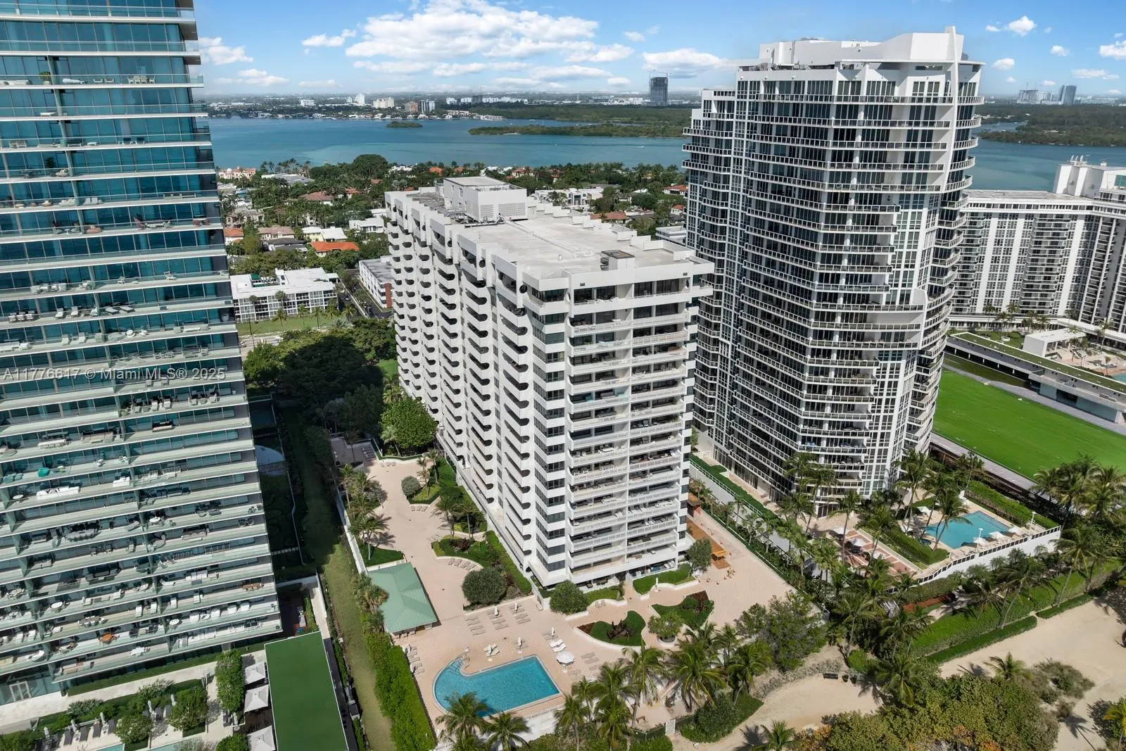 10205 Collins Ave, #PH3