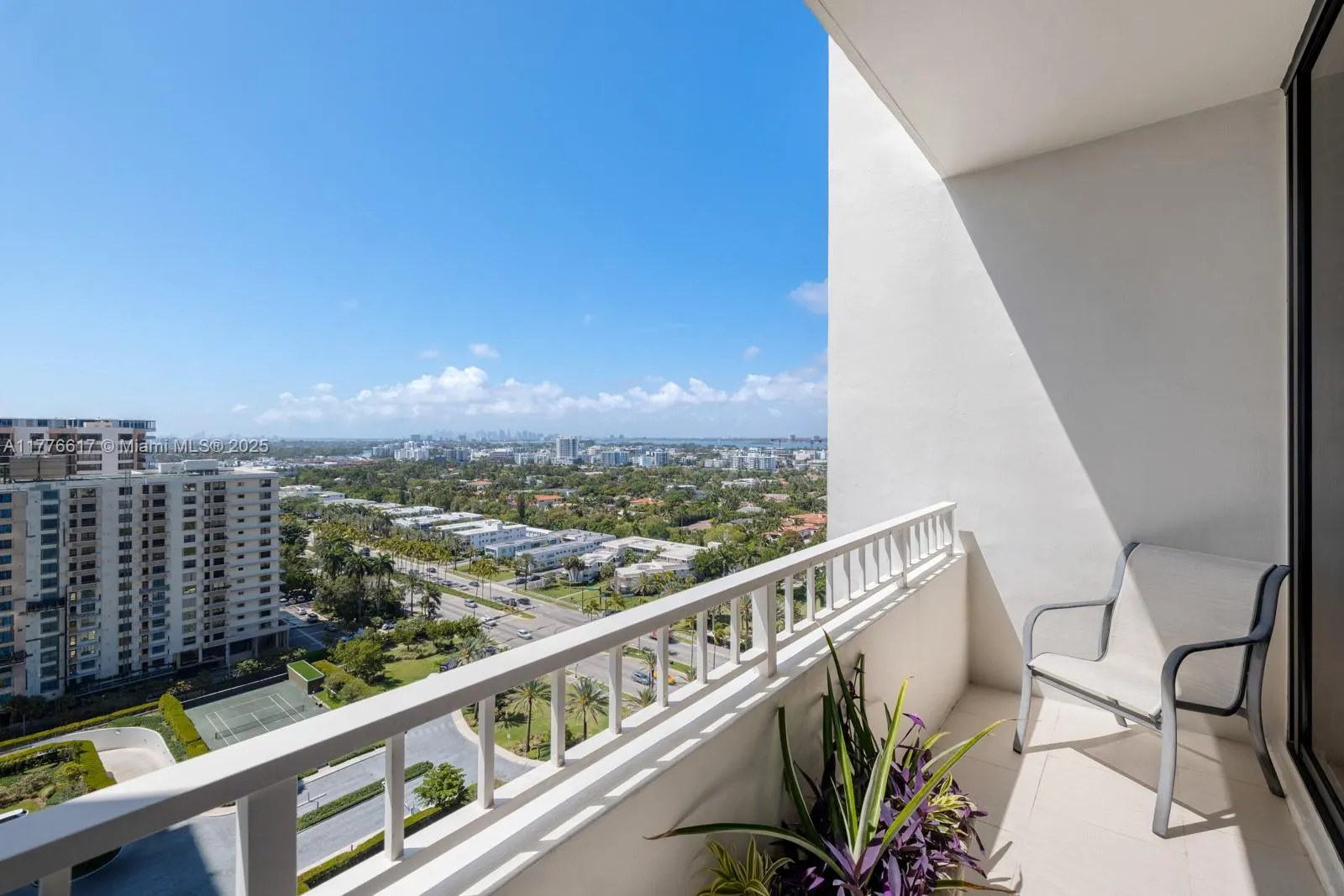 10205 Collins Ave, #PH3