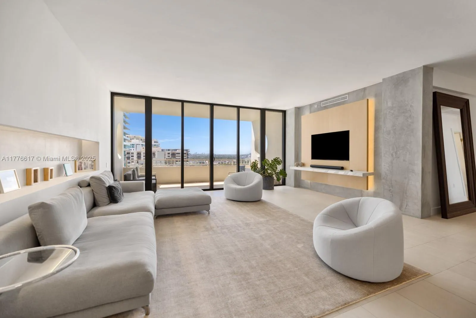 10205 Collins Ave, #PH3