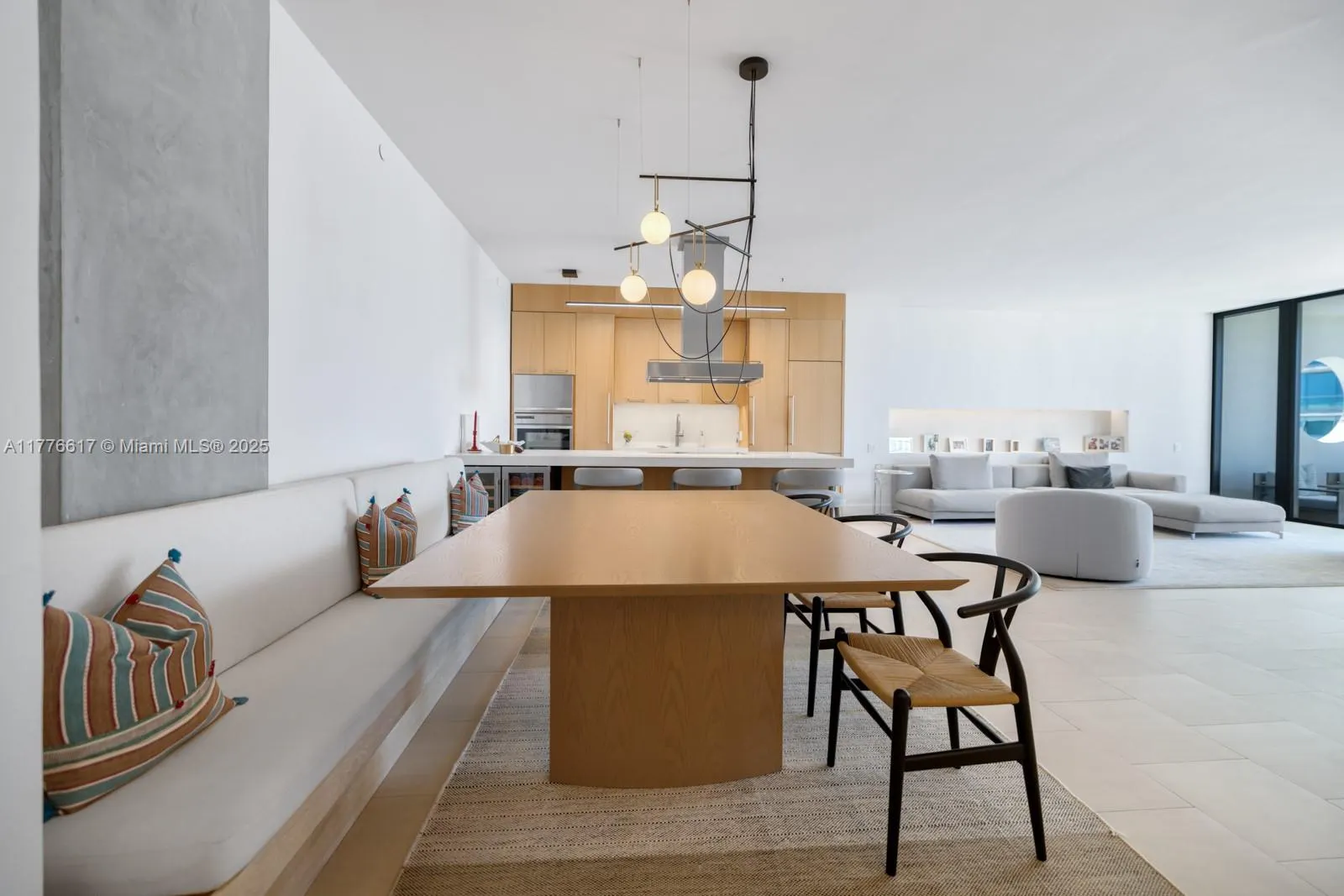 10205 Collins Ave, #PH3