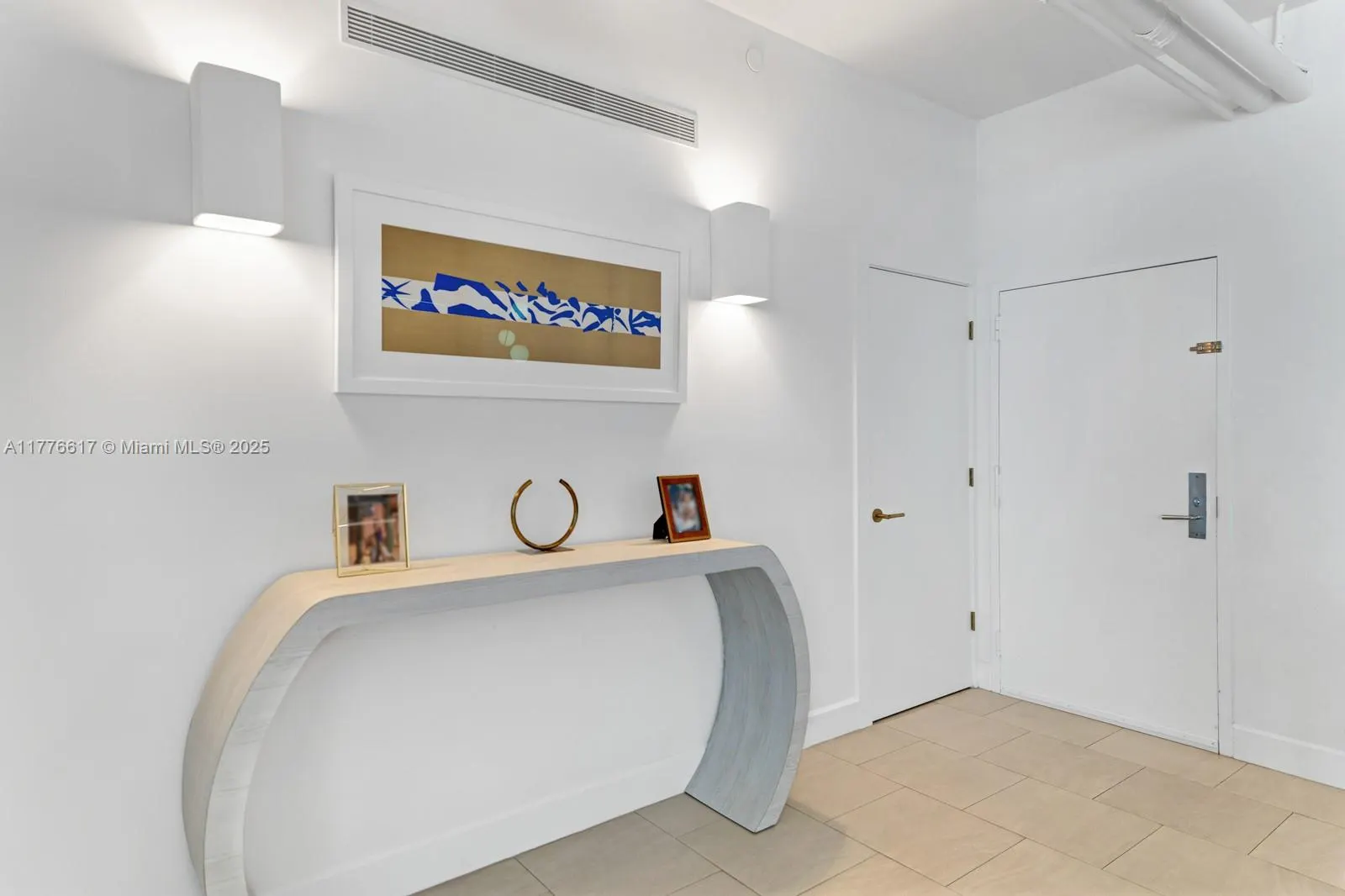 10205 Collins Ave, #PH3