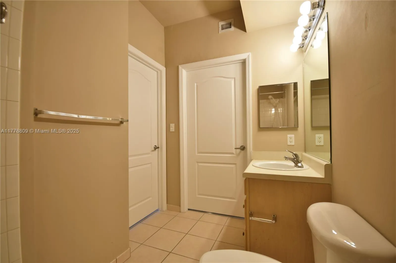 6001 SW 70th St, #429