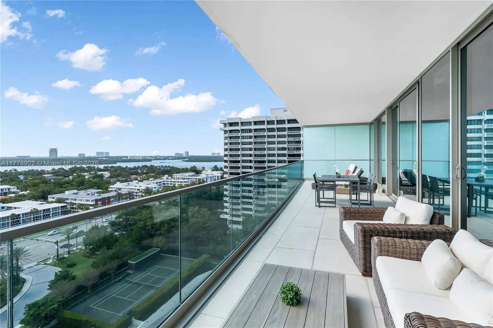10201 Collins Ave, #1205