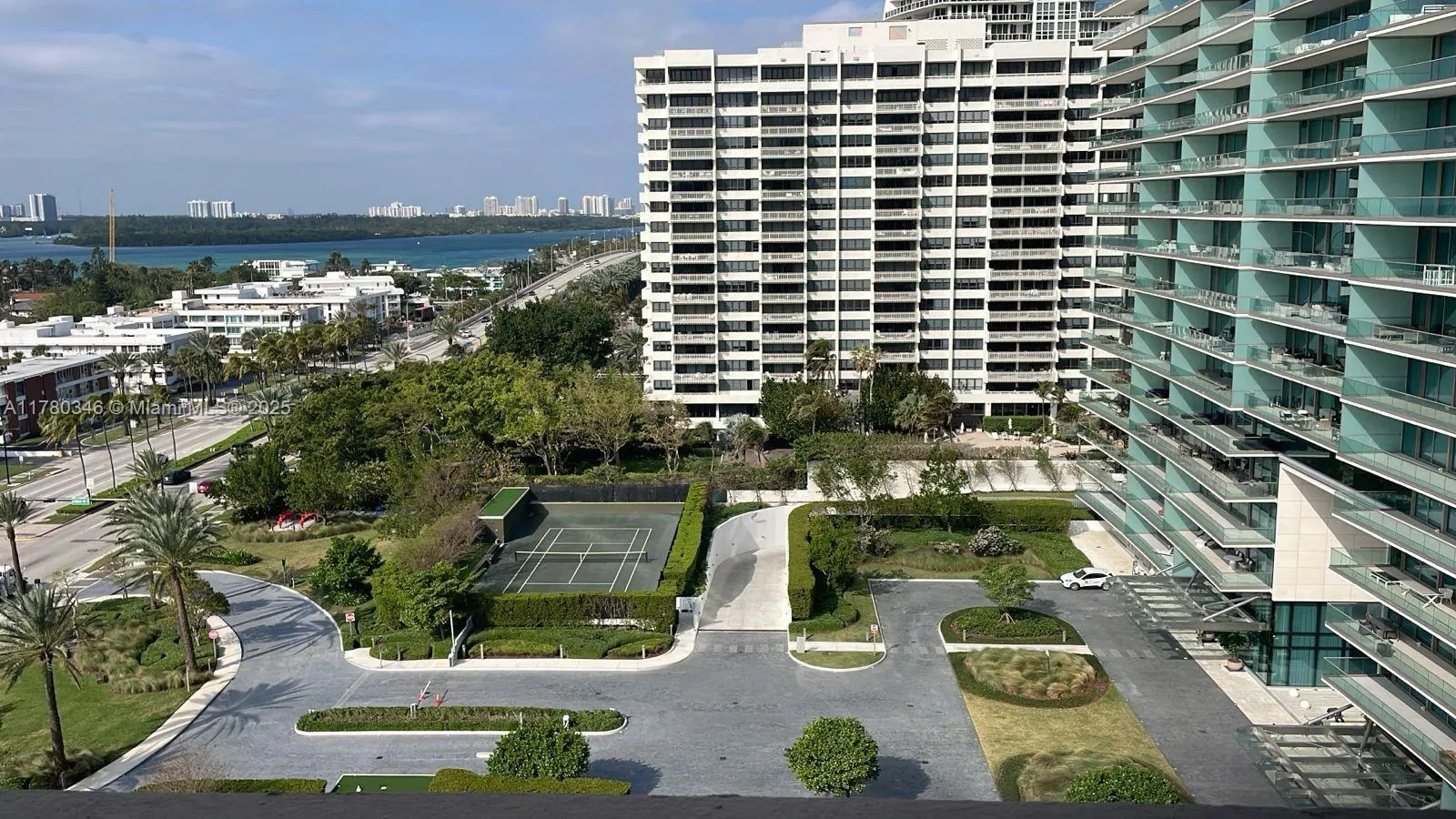 10185 Collins Ave, #1402