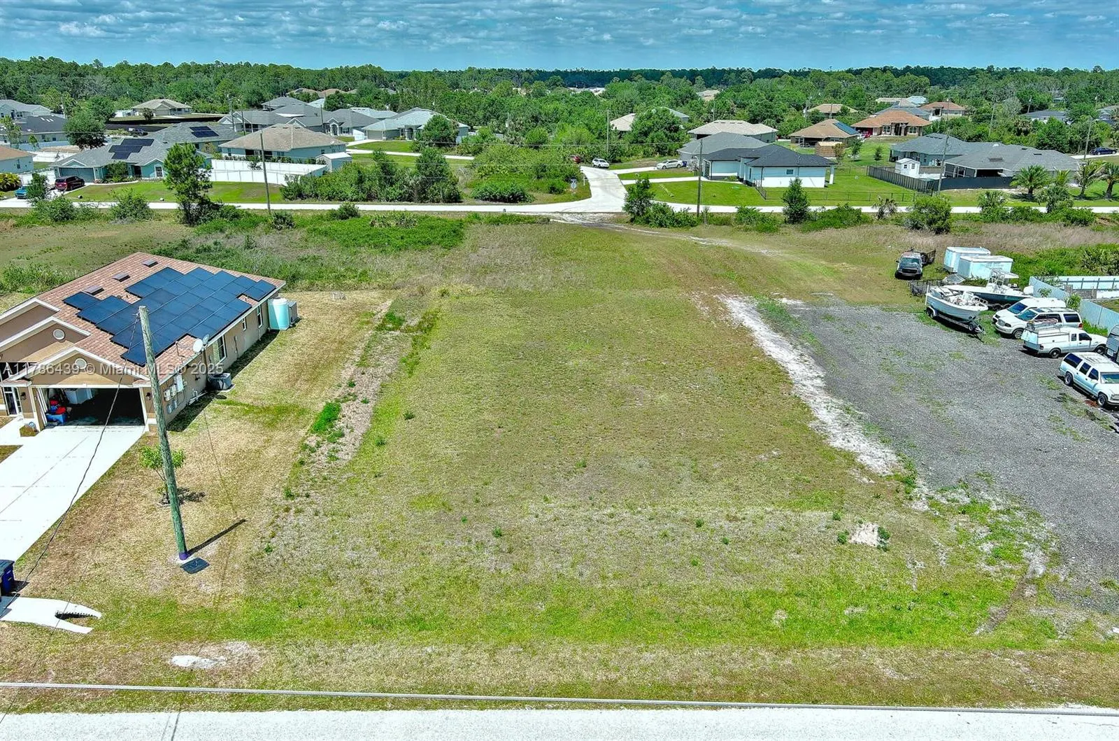 548 WINDERMERE DR