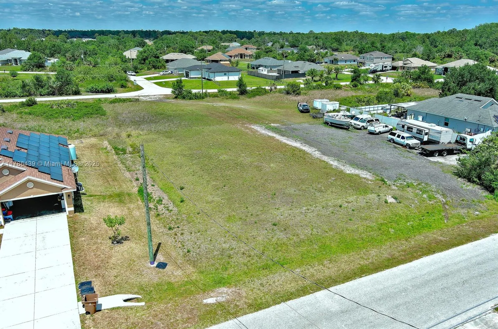 548 WINDERMERE DR