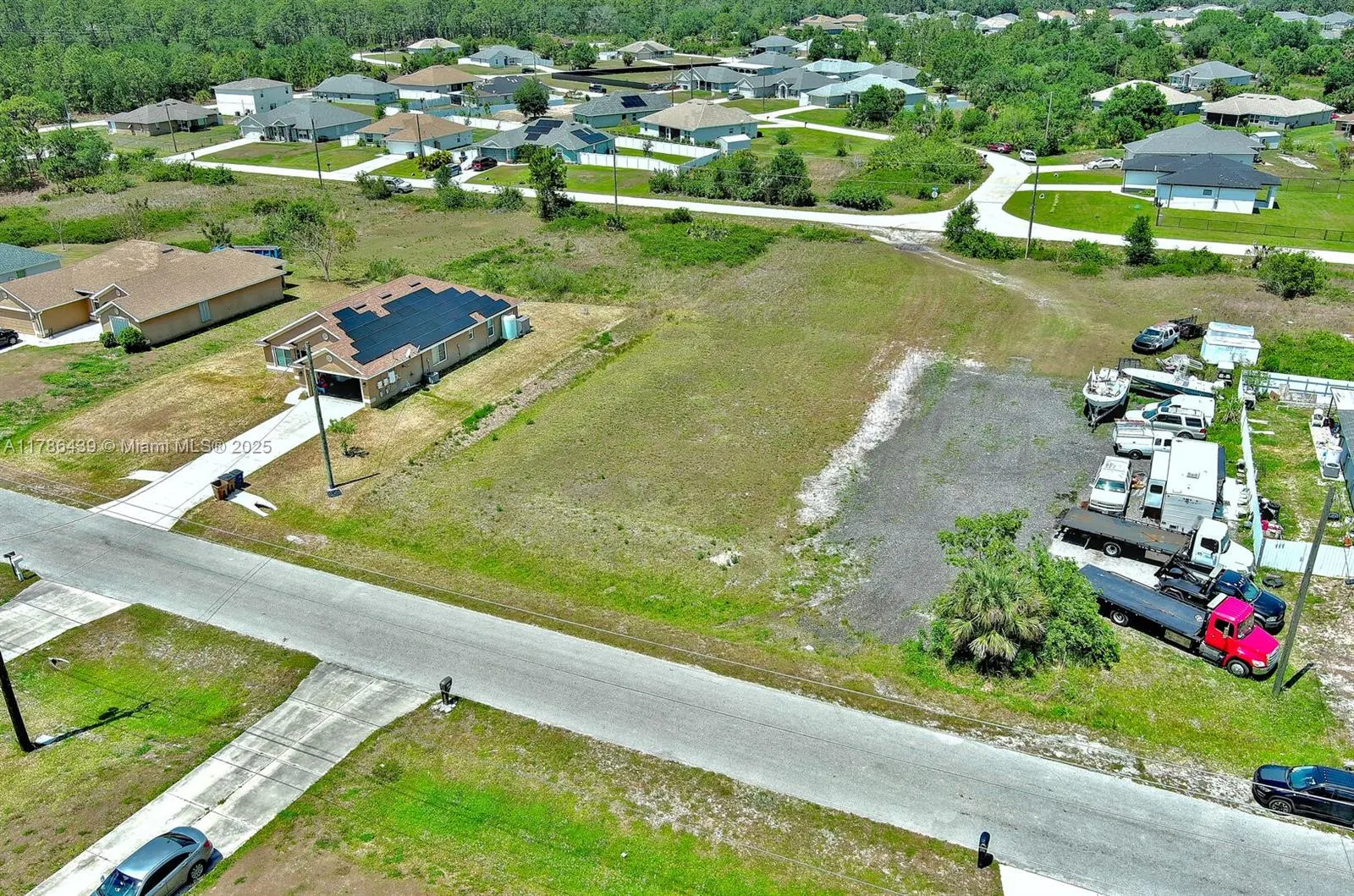 548 WINDERMERE DR