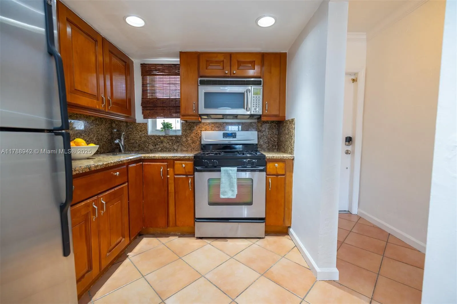 6707 N Kendall Dr, #105