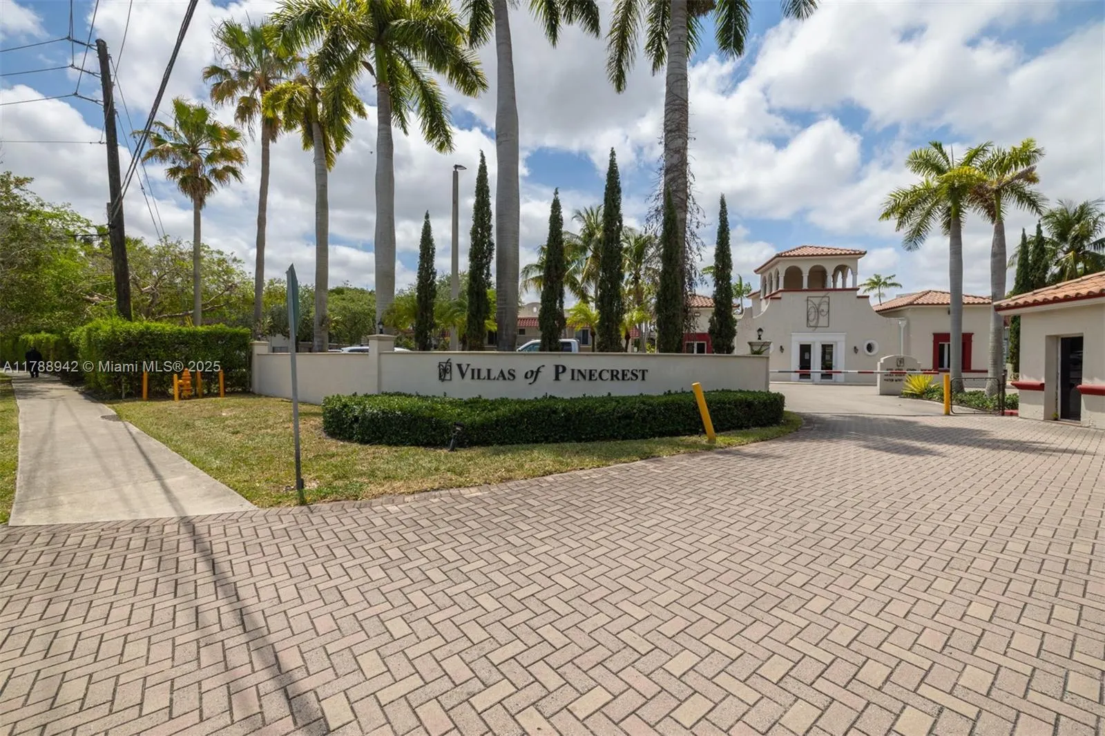 6707 N Kendall Dr, #105