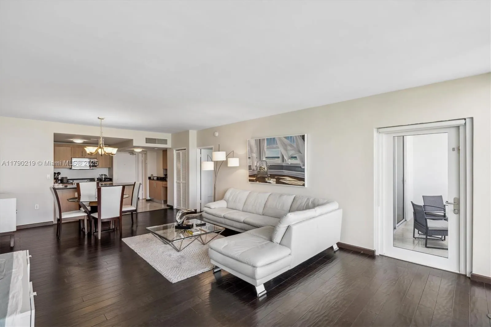 10275 Collins Ave, #529