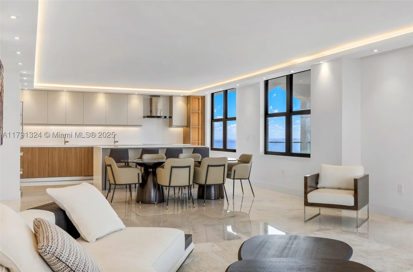 9801 Collins Ave #17R