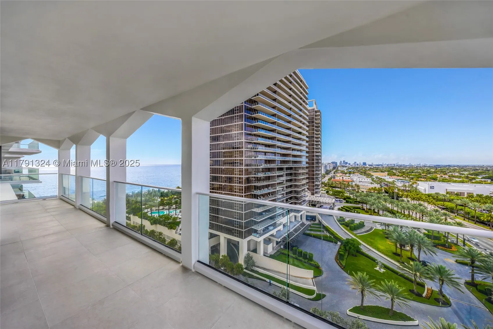 9801 Collins Ave #17R