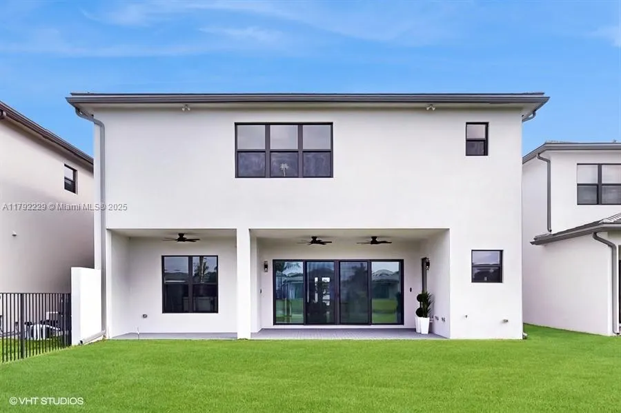 8350 Royal County Down Rd