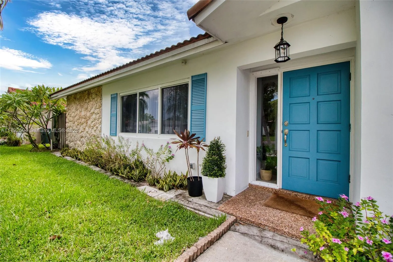 107 Winged Foot Ln