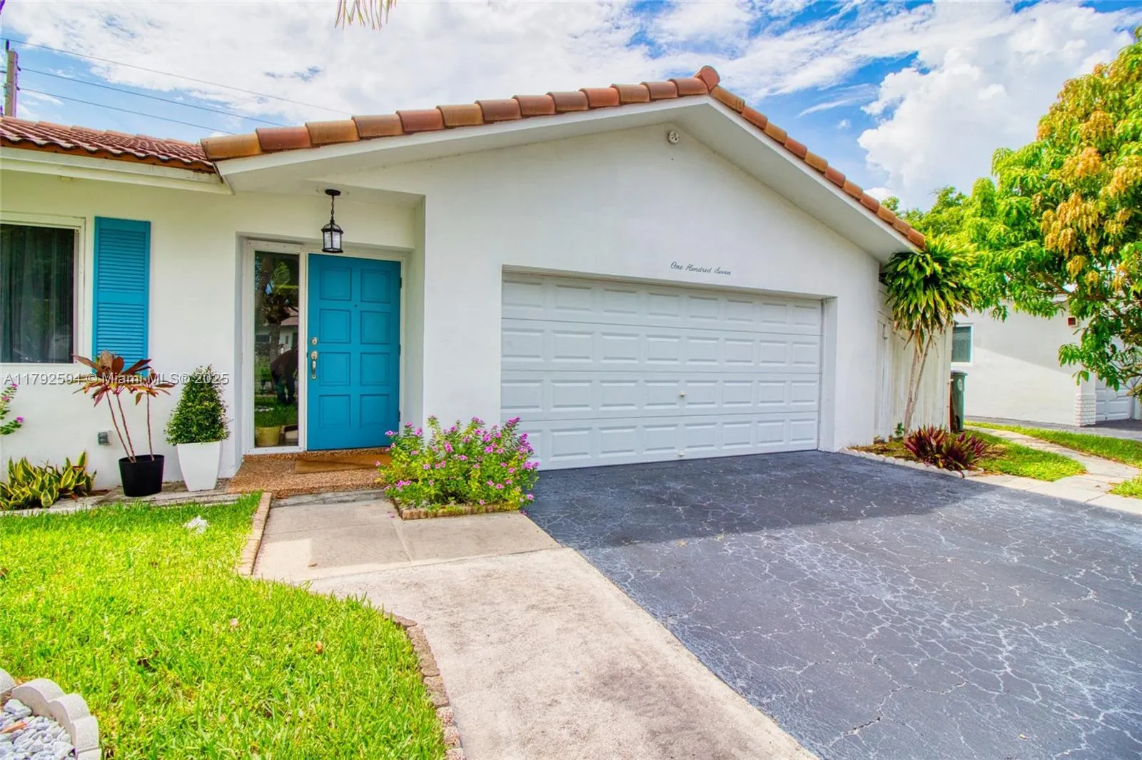 107 Winged Foot Ln
