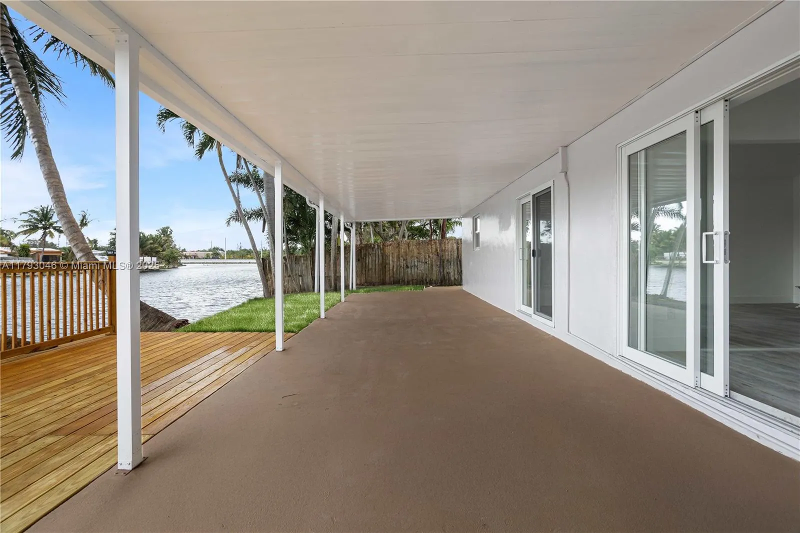 4157 SW 49th Ct