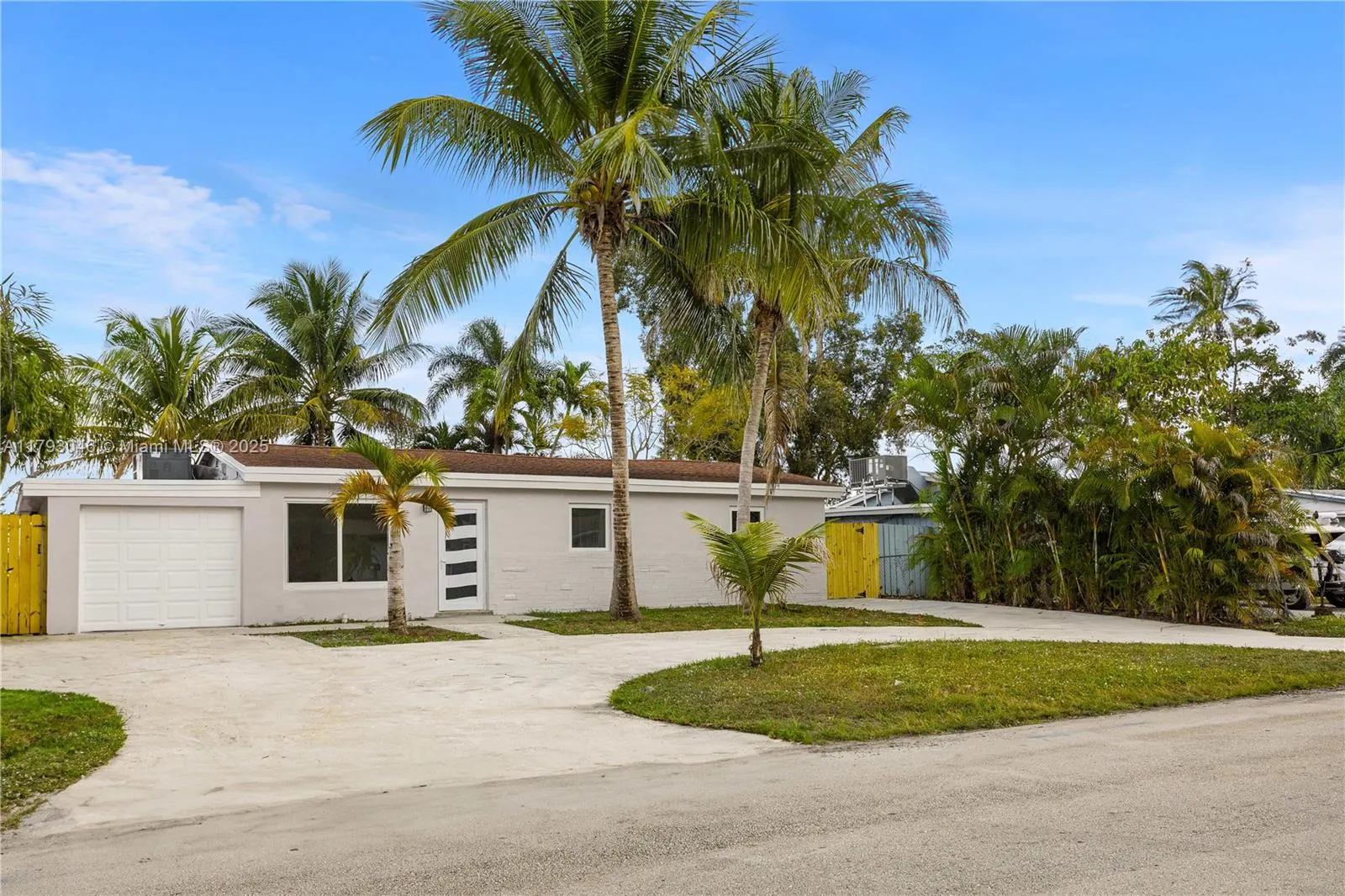 4157 SW 49th Ct