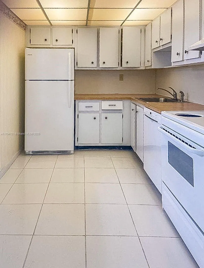 8267 SW 128th St, #208