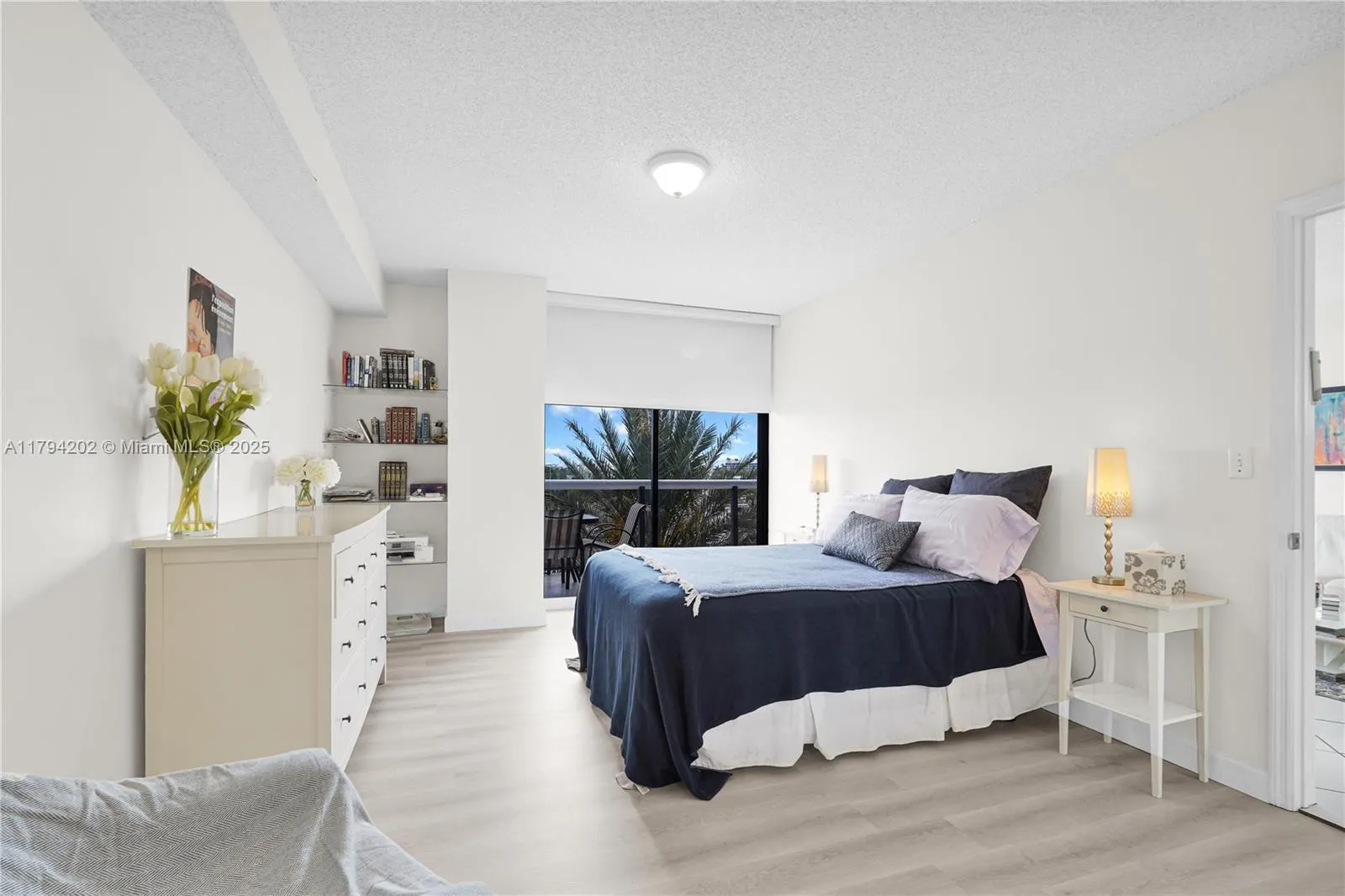 9455 Collins Ave #603