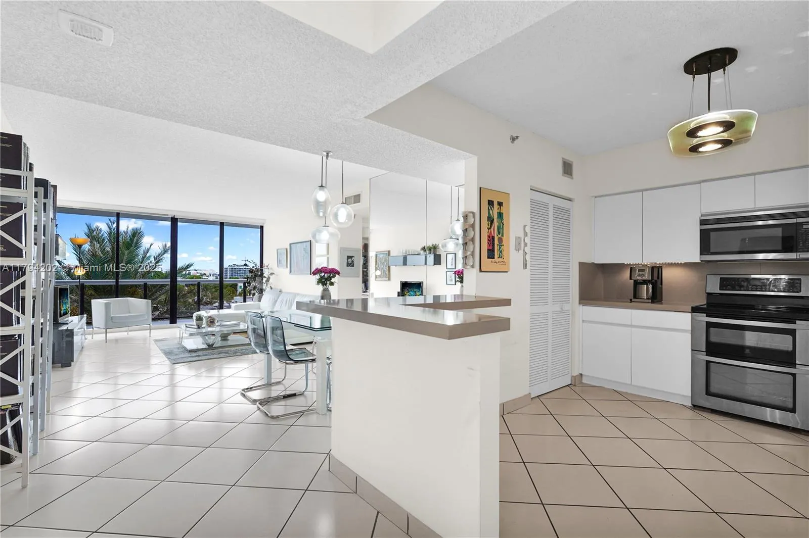 9455 Collins Ave #603