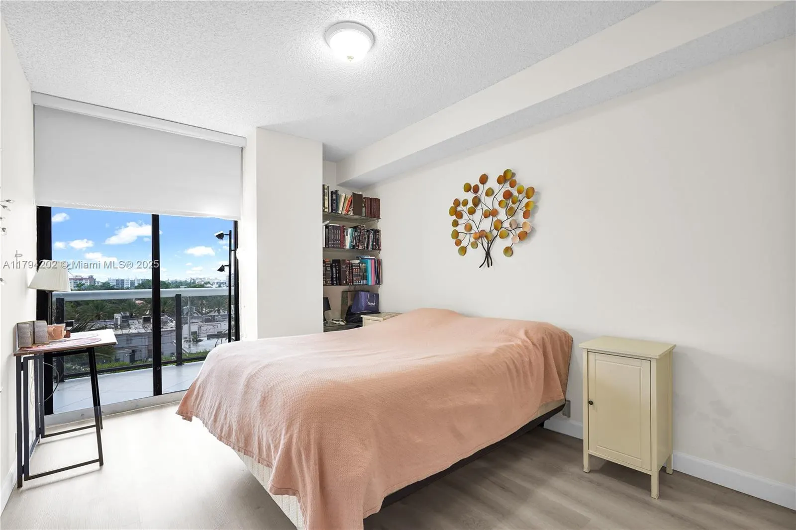 9455 Collins Ave #603
