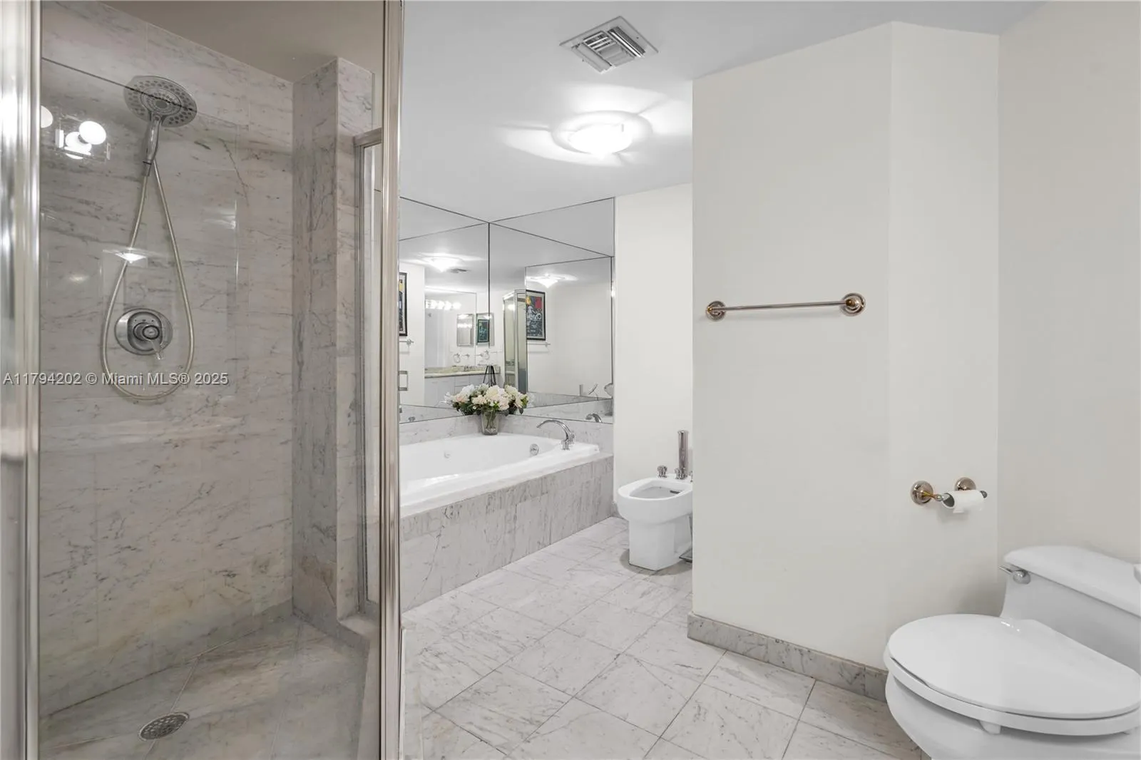 9455 Collins Ave #603