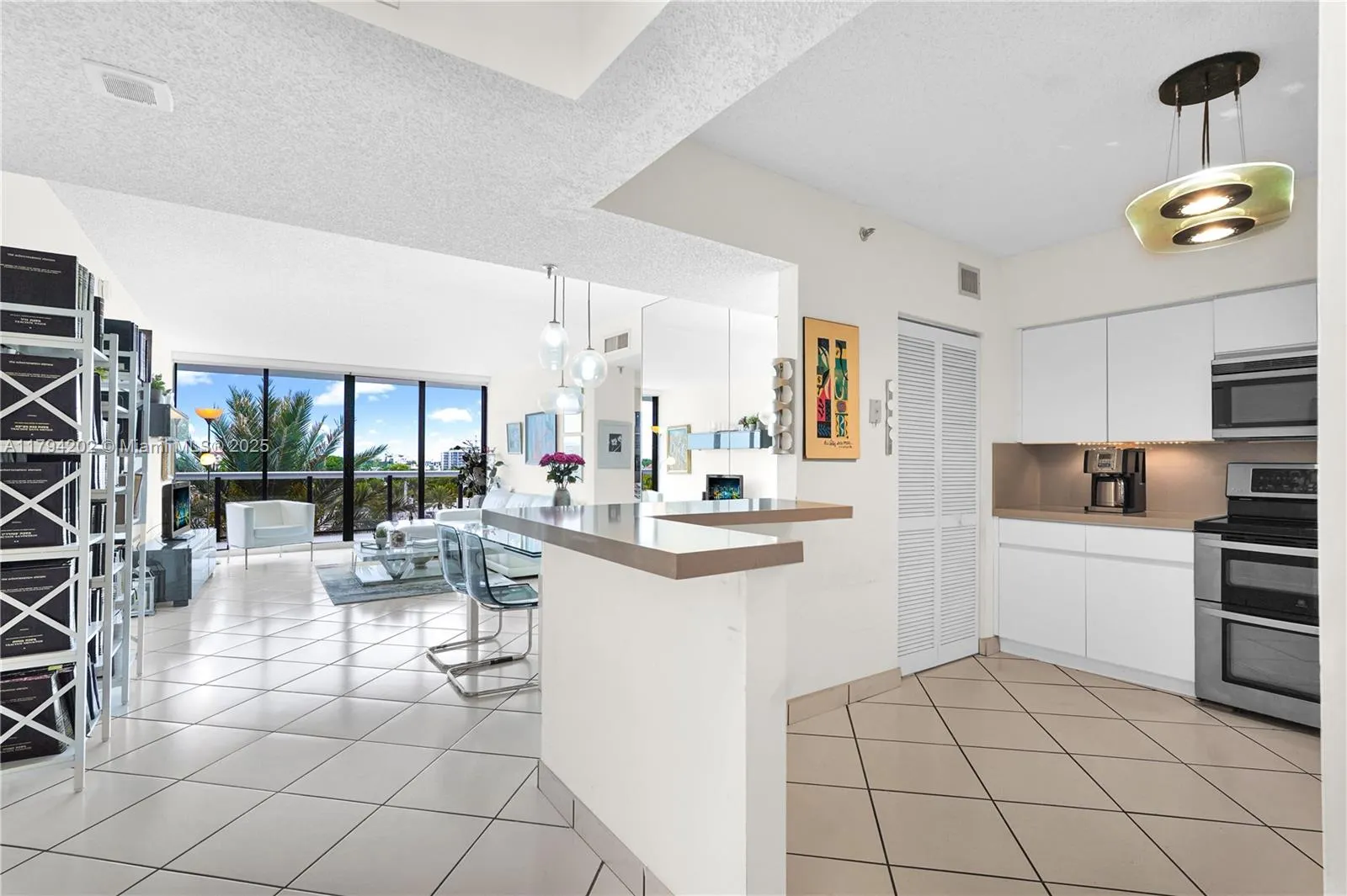 9455 Collins Ave #603