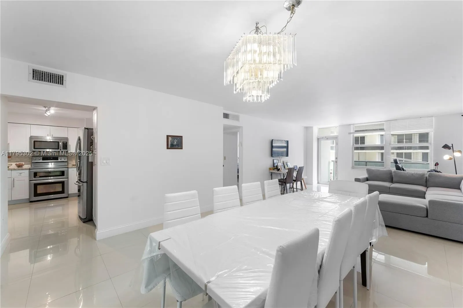 9511 Collins Ave #301
