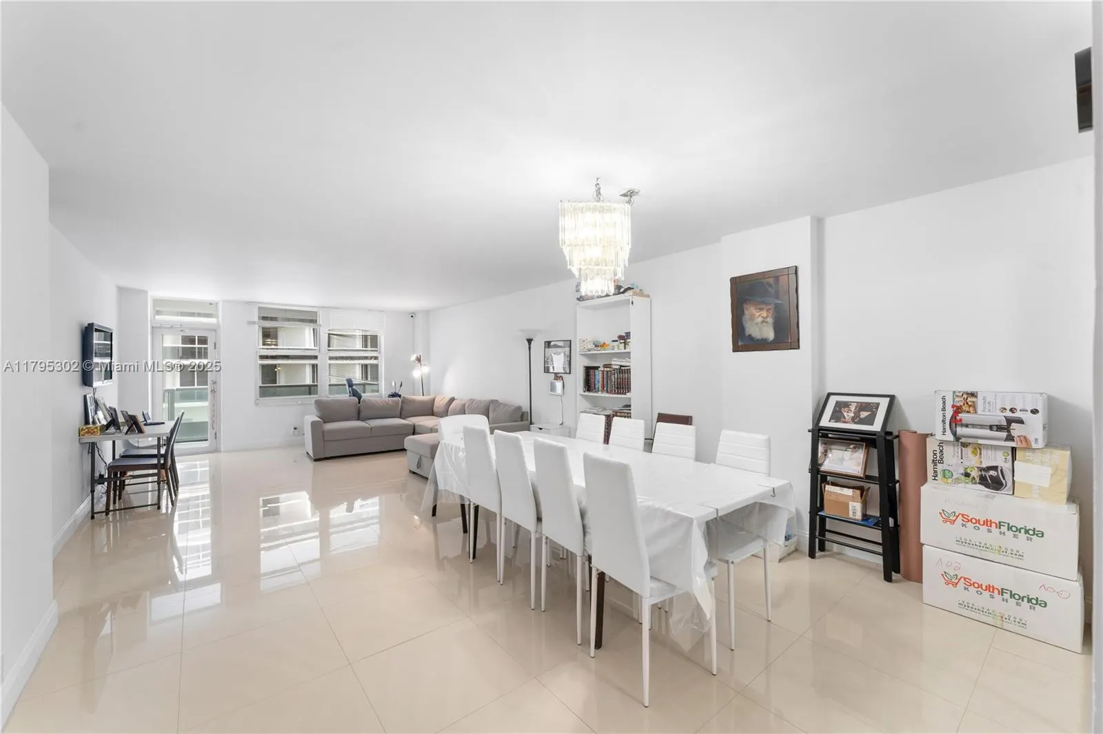 9511 Collins Ave #301