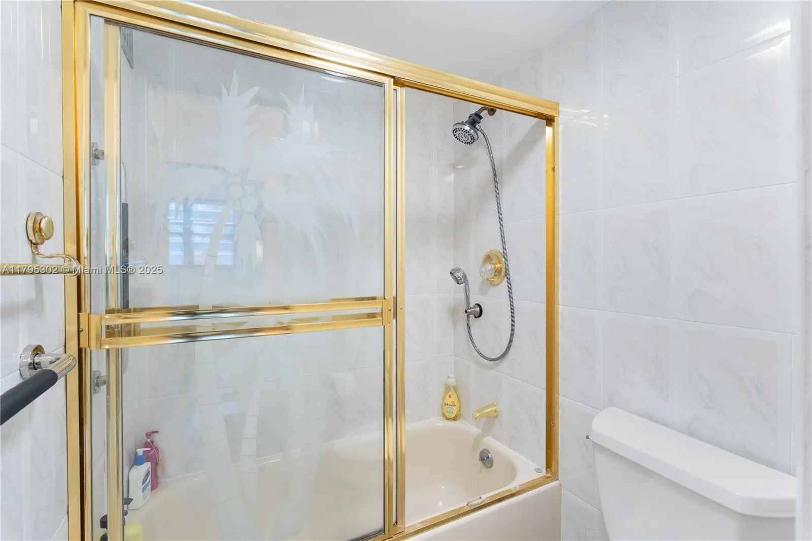 9511 Collins Ave #301
