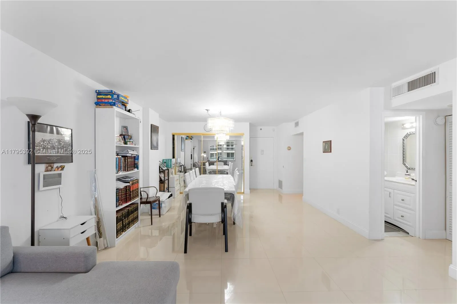 9511 Collins Ave #301