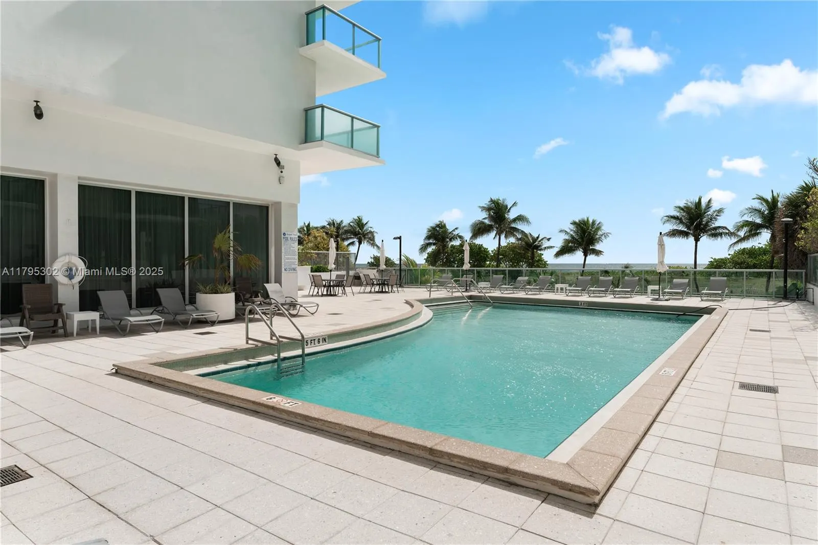 9511 Collins Ave #301