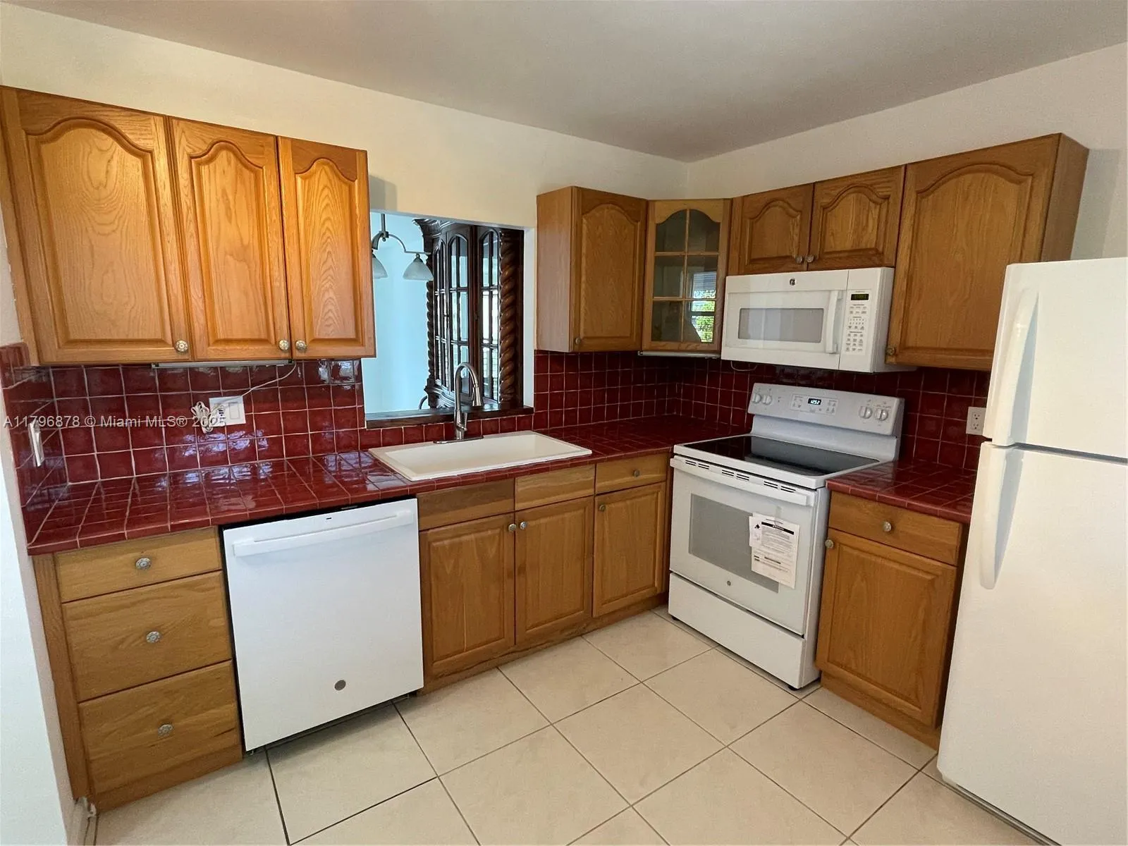3750 NE 169th St, #408