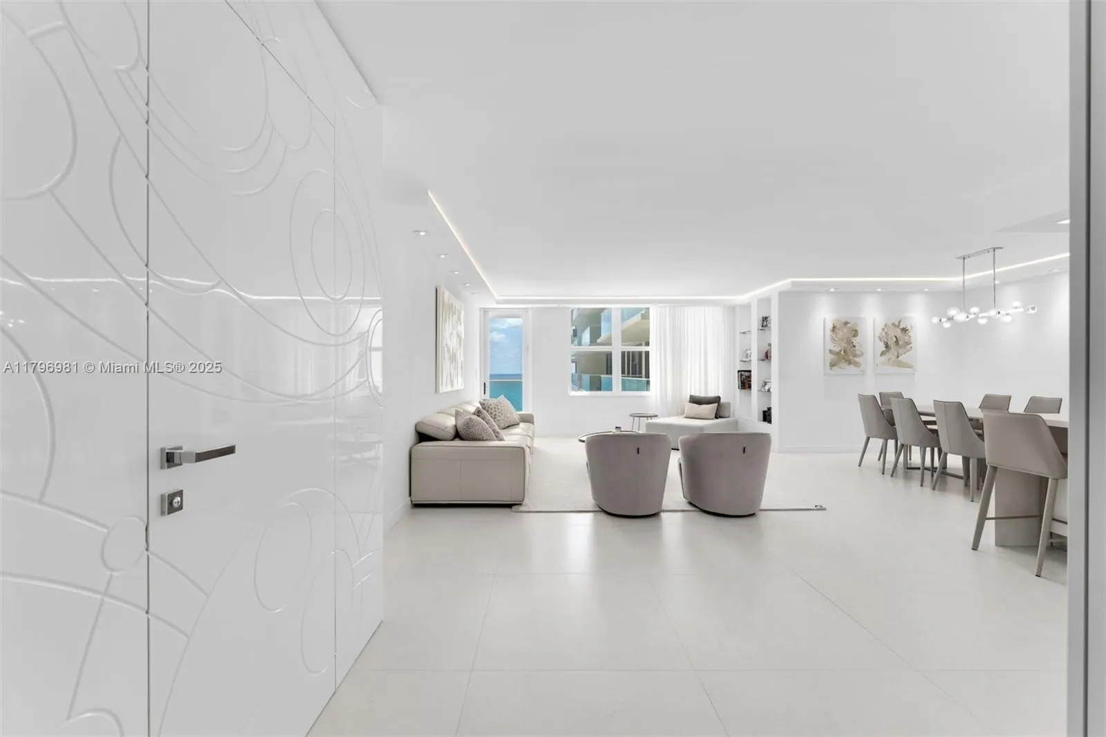 9801 Collins Ave, #17P