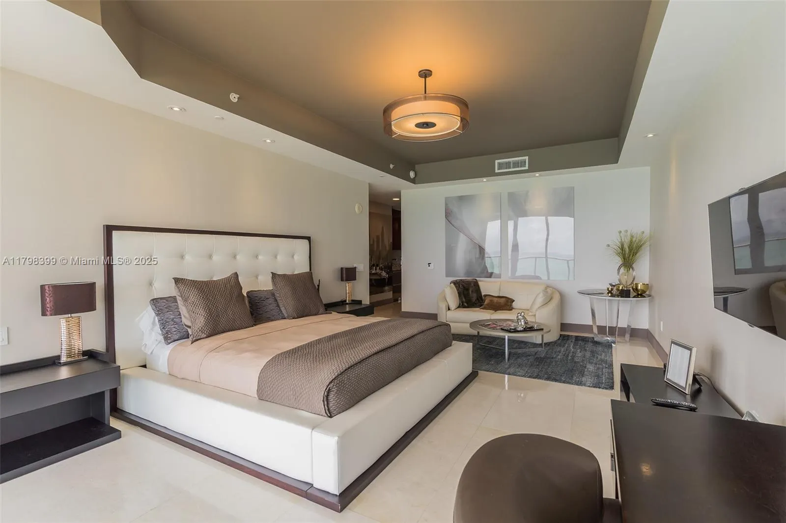9703 Collins Ave #2100