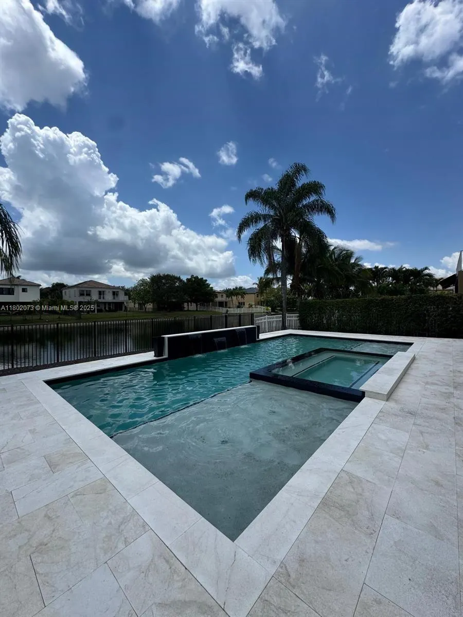 Established Fully License and Insured Pool/Spa business For Sale