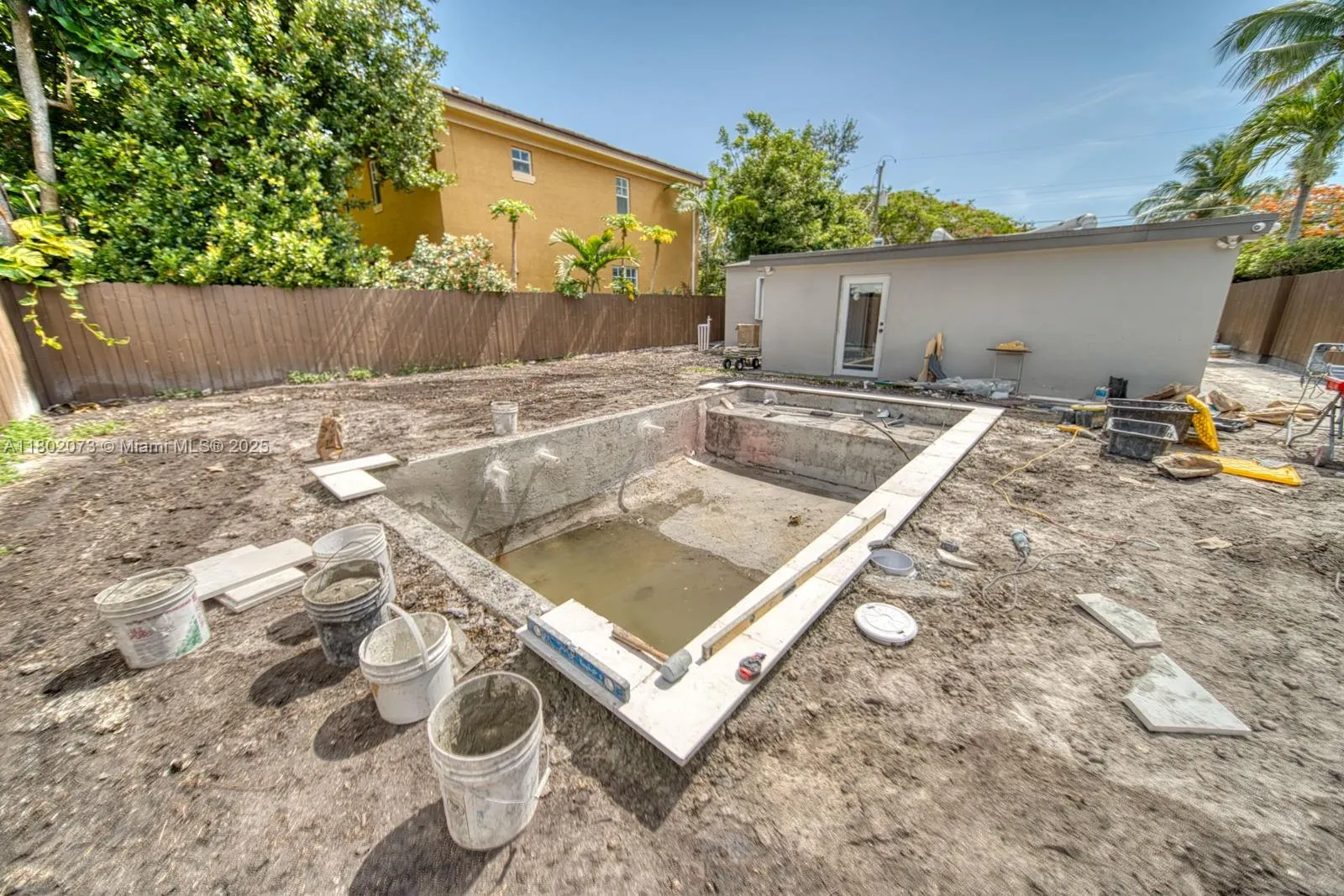 Established Fully License and Insured Pool/Spa business For Sale